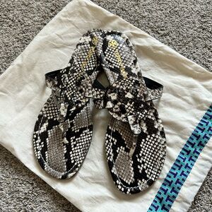 Tory burch flip flops size 10